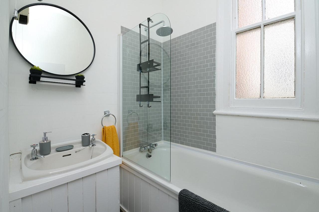 Spacious 3 Bedroom Apartment- Crouch End Λονδίνο Εξωτερικό φωτογραφία